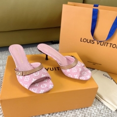 Louis Vuitton Slippers